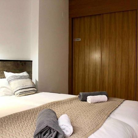 말라가 Downtown Jinetes Deluxe With Pool & Free Parking 아파트 외부 사진