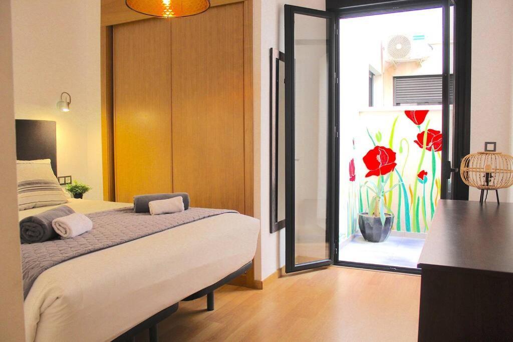 말라가 Downtown Jinetes Deluxe With Pool & Free Parking 아파트 외부 사진