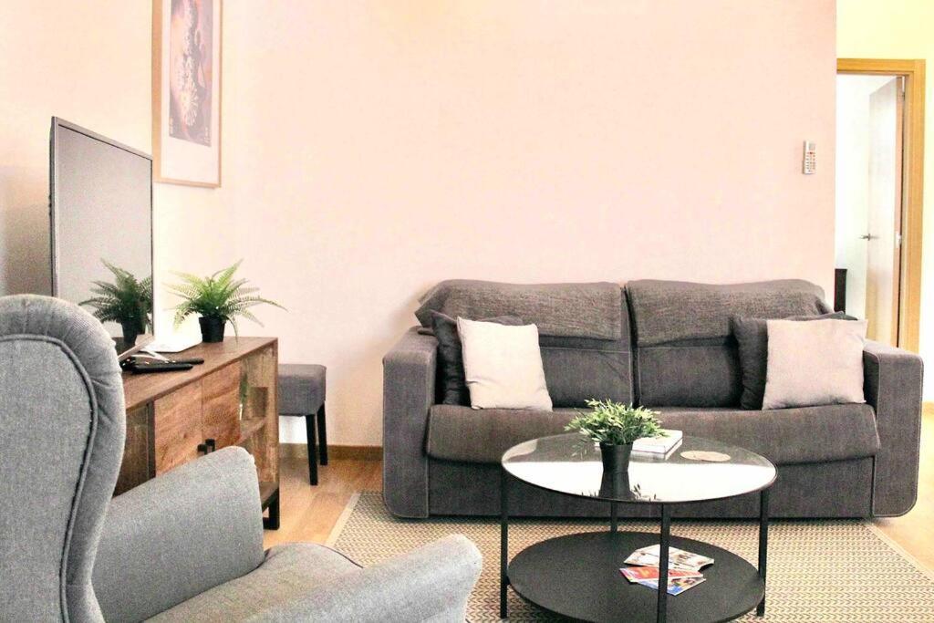 말라가 Downtown Jinetes Deluxe With Pool & Free Parking 아파트 외부 사진